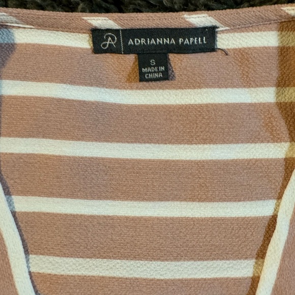 Adrianna Papell peach and white striped long sleeve blouse size small - Picture 4 of 8